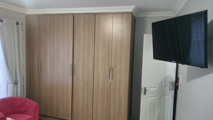2 Bedroom Property for Sale in Pellissier Free State